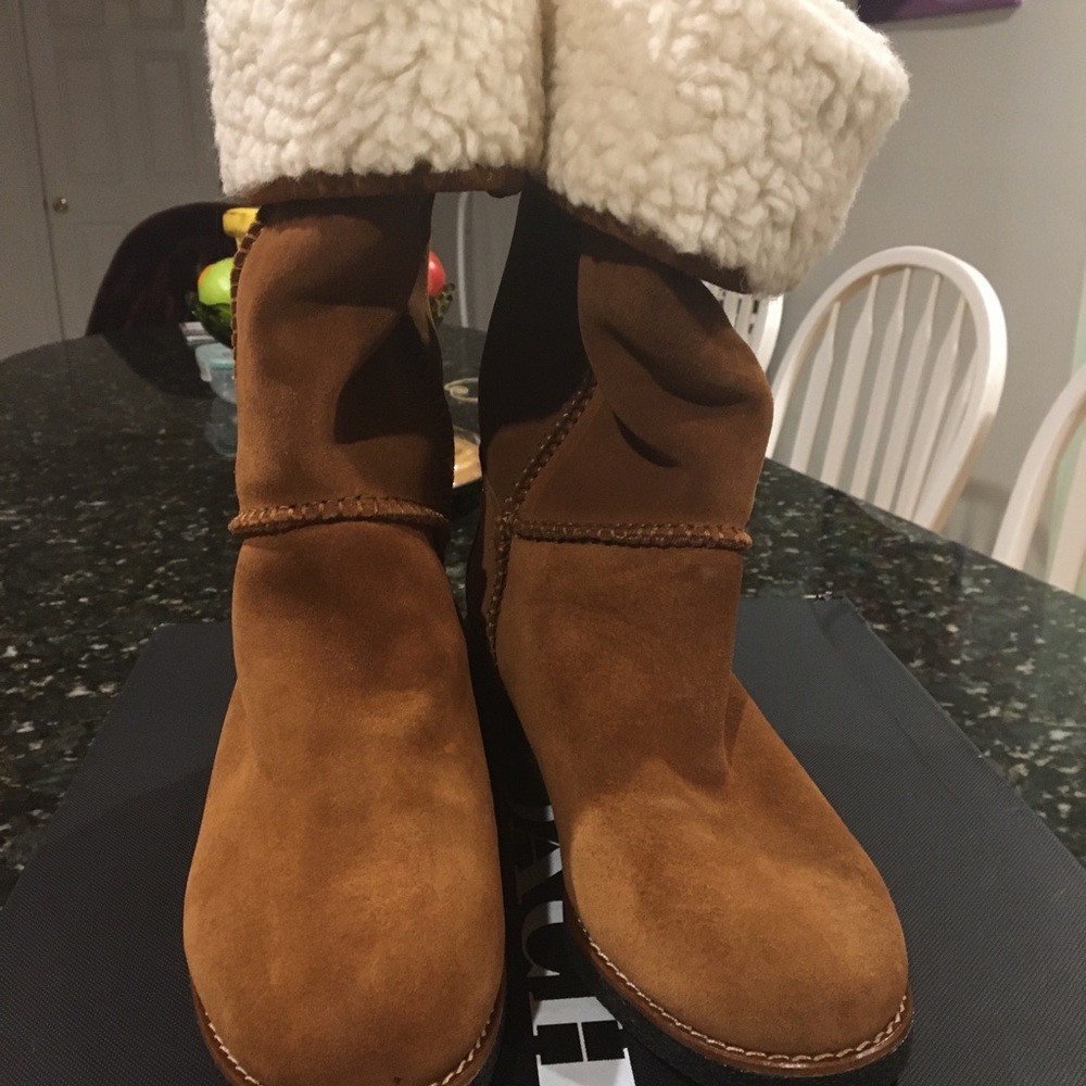 Coach Boots FG1011- New